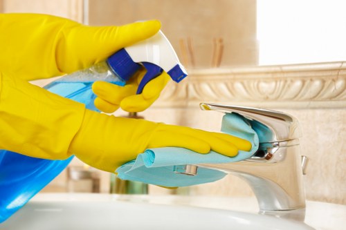 Local floor cleaning service working in a Kennington commercial space