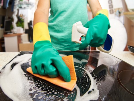 Cleaning tiled and stone floors in a Kennington property