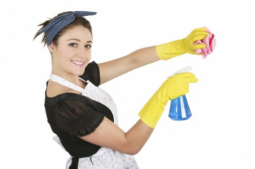 Bathroom move out cleaning for a Kennington property